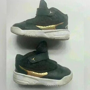 Air Jordan Max Aura 4 Black Gold DQ8403-071 Sneaker Little Kids Shoes 8C